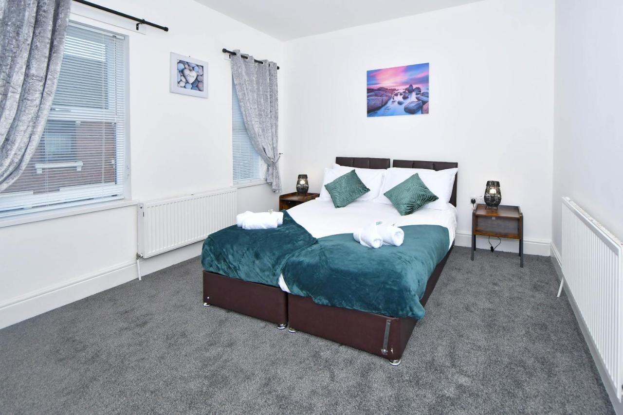 Jane House, Superb 3 Bed House, Sleeps 6 Villa Stoke-on-Trent Exterior photo